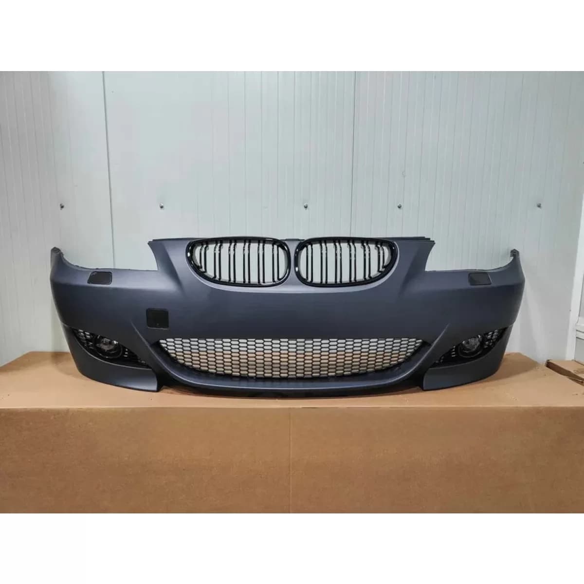 Front M5 bumper suitable for BMW E60 E61 / Front M5 bumper suitable for BMW E60 E61 Highest Class! Top Quality!
