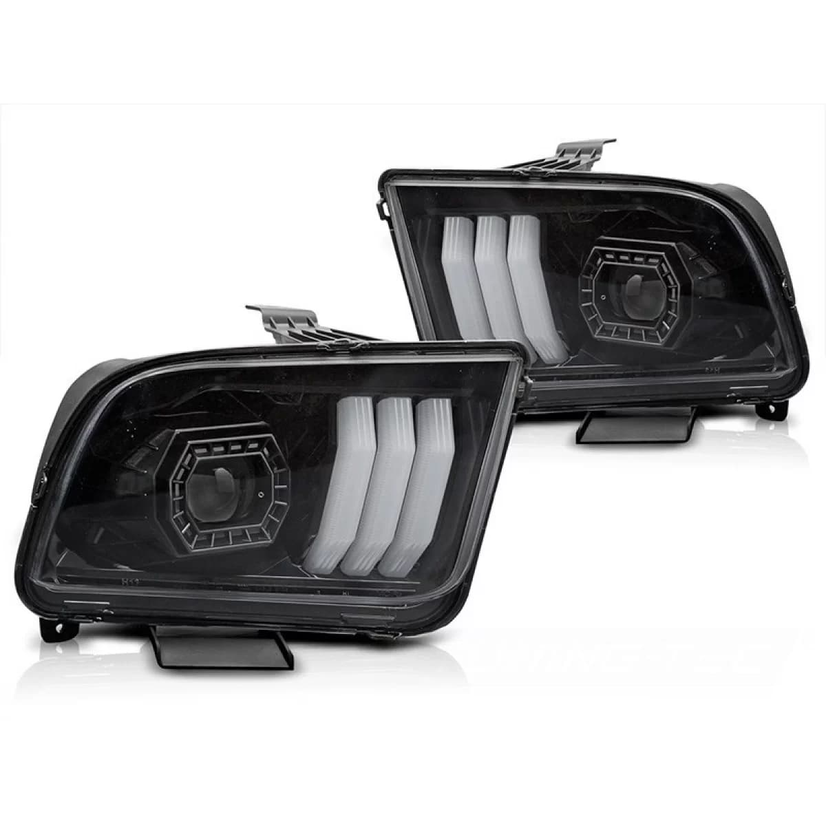 Tuning headlight set suitable for Ford Mustang 2004-2009 with black base