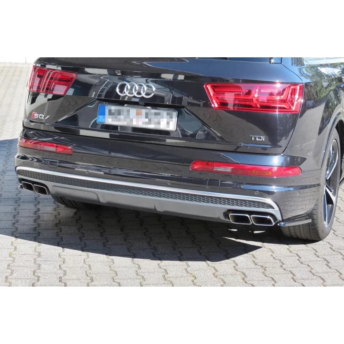 Maxton Design side extensions suitable for rear SQ7, S-Line bumper on Audi Q7 2015-2019, black lacquer