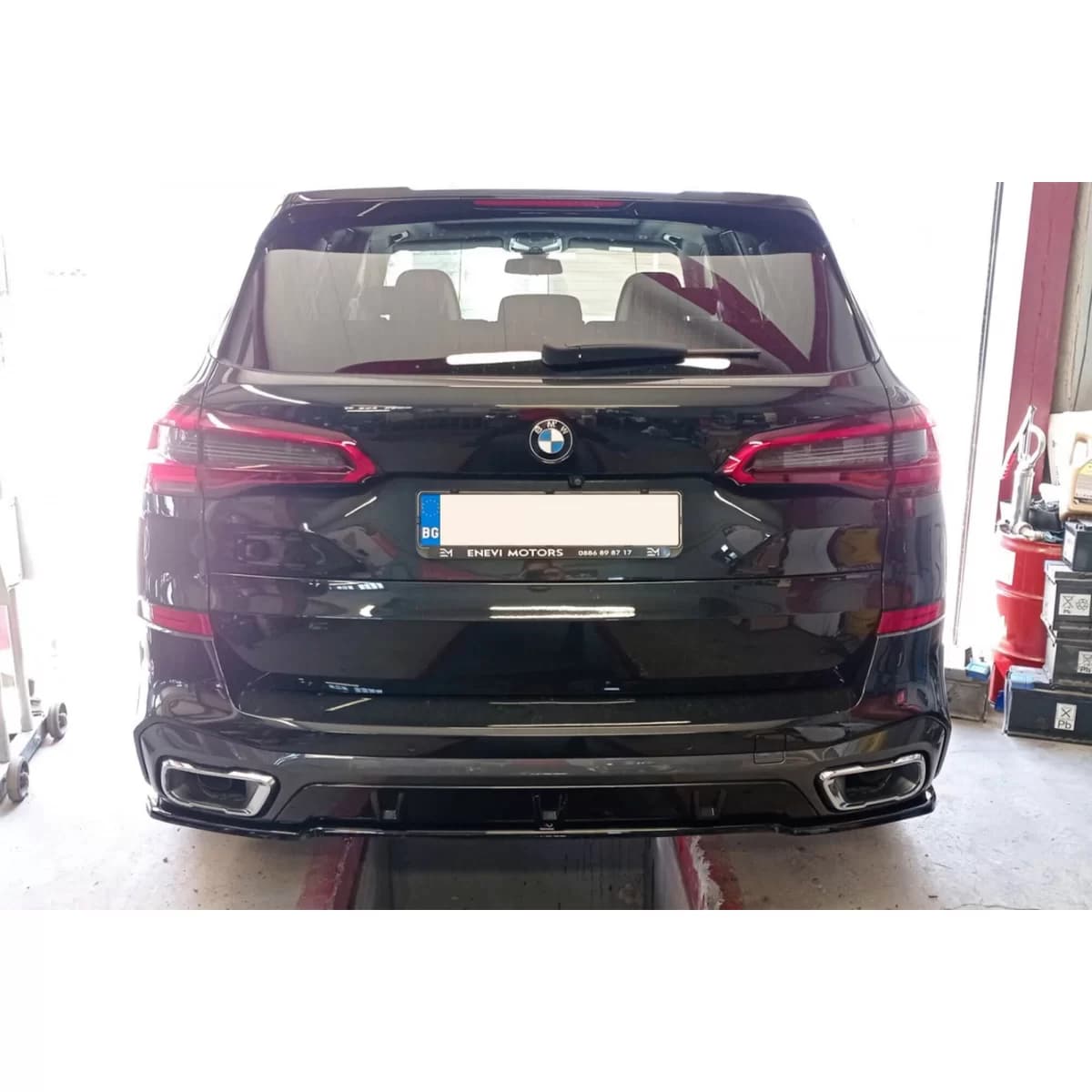 Maxton Design additive for rear diffuser suitable for M Technik bumper for BMW X5 G05 after 2018, black lacquer